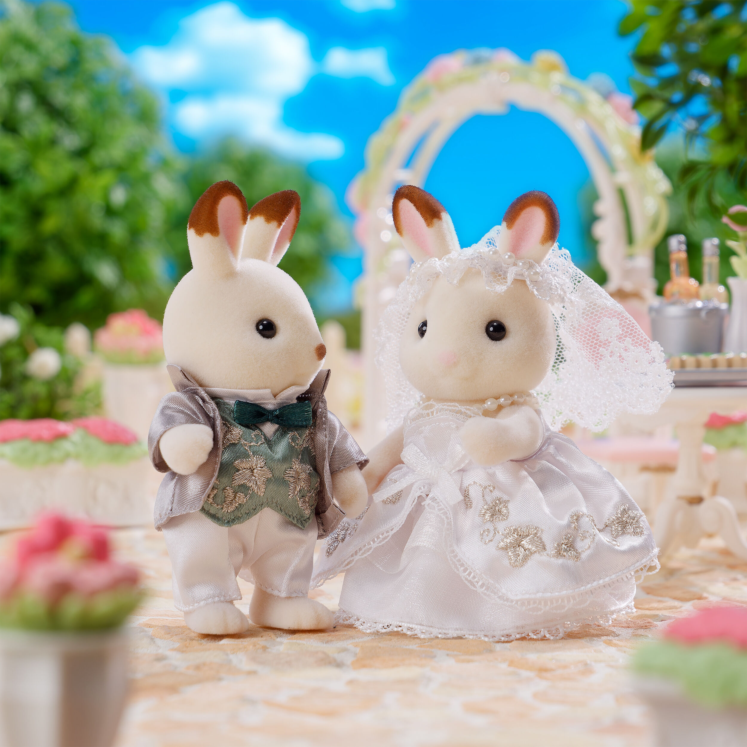 シルバニアファミリー すてきなウエディング ＆　赤ちゃんペアセット Amazon.co.jp: Sylvanian Families シルバニアファミリー すてき