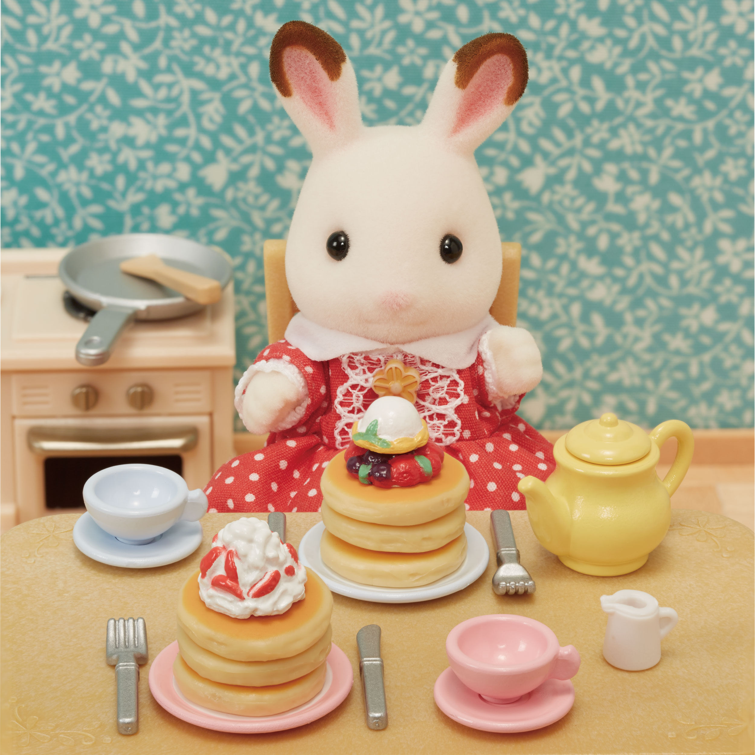 ふわふわパンケーキセット / 家具 - シルバニアファミリーオンライン
