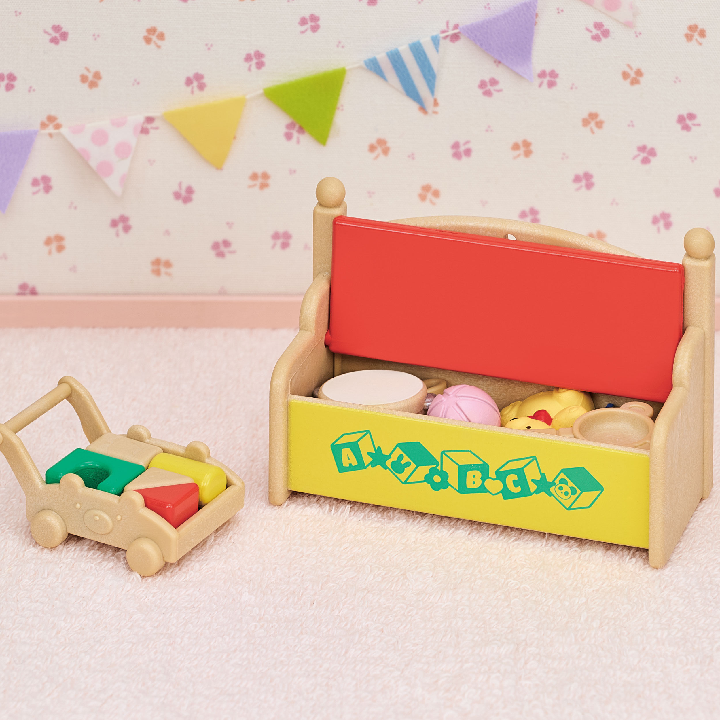 【お得なセット】子ども用セットアップ★白赤ドット&ファルダ赤＋シージョ おもちゃいっぱいセット-しろウサギ・パンダの赤ちゃん- / 家具