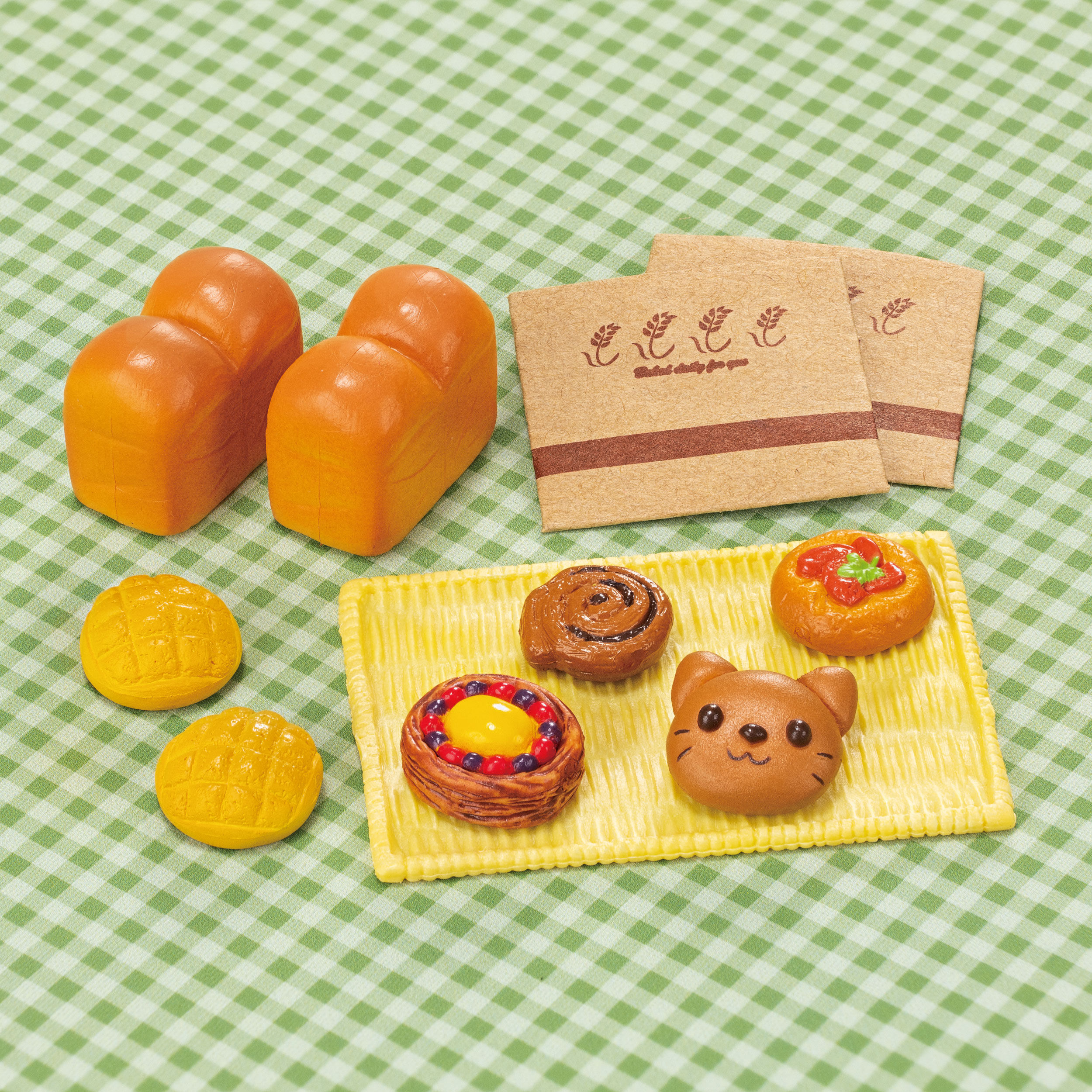 焼き立てパン当日発送♬ねこ(出品お休み中)樣専用♥orderになります♡ やきたてパンセット-ネコ- / 小物・パーツ - シルバニアファミリー