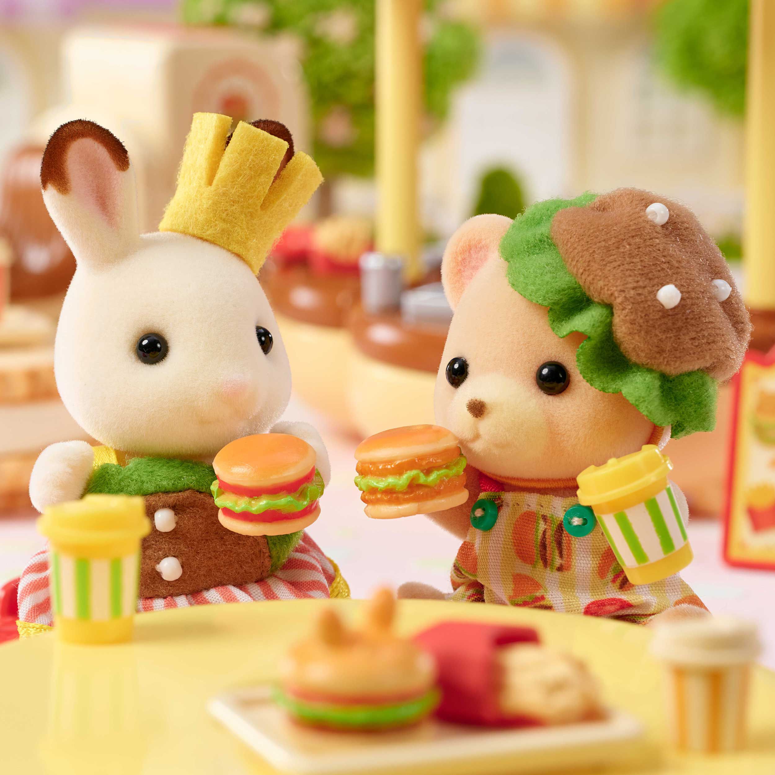 シルバニアファミリー - シルバニアファミリー　ハンバーガー　ペア&amp;赤ちゃんトリオ&amp;非売品赤ちゃん　セット 赤ちゃんトリオ（ハンバーガーセット） / 赤ちゃん - シルバニア