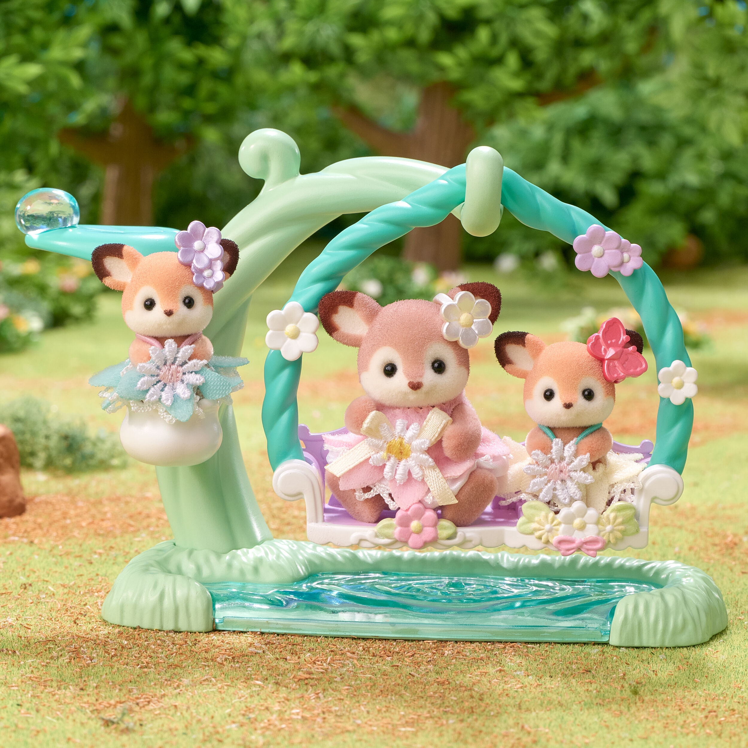 シカの赤ちゃん -水辺のなかよしブランコセット- / 家具と人形セット
