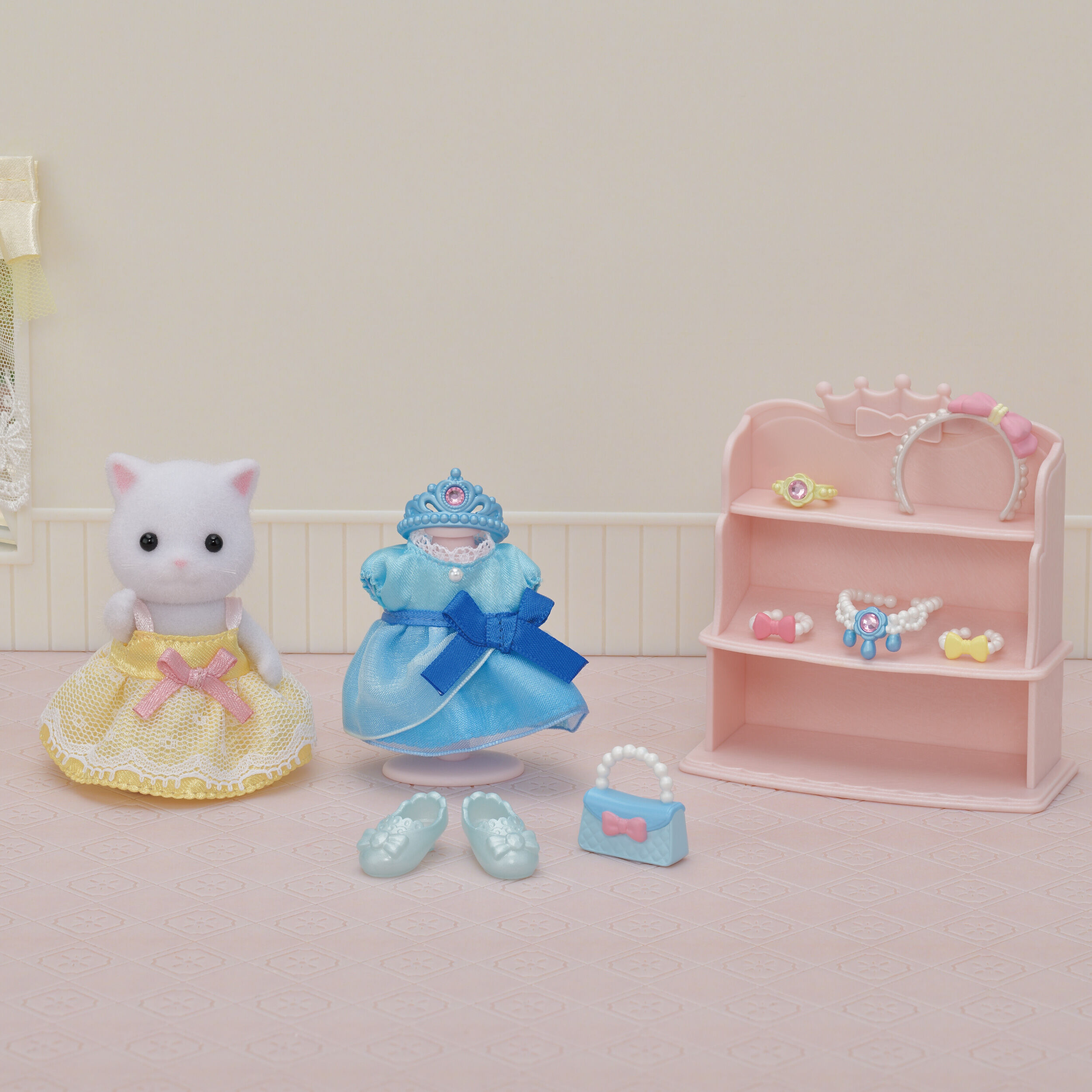 おしゃれにドレスアップセット / 家具と人形セット - シルバニア