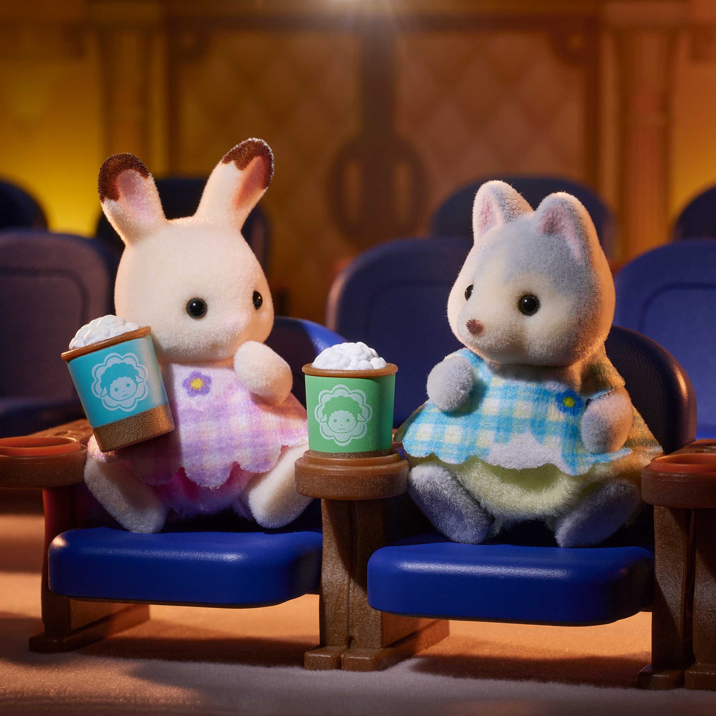 赤ちゃんシアターセット -ショコラウサギ＆ハスキー- / 家具と人形