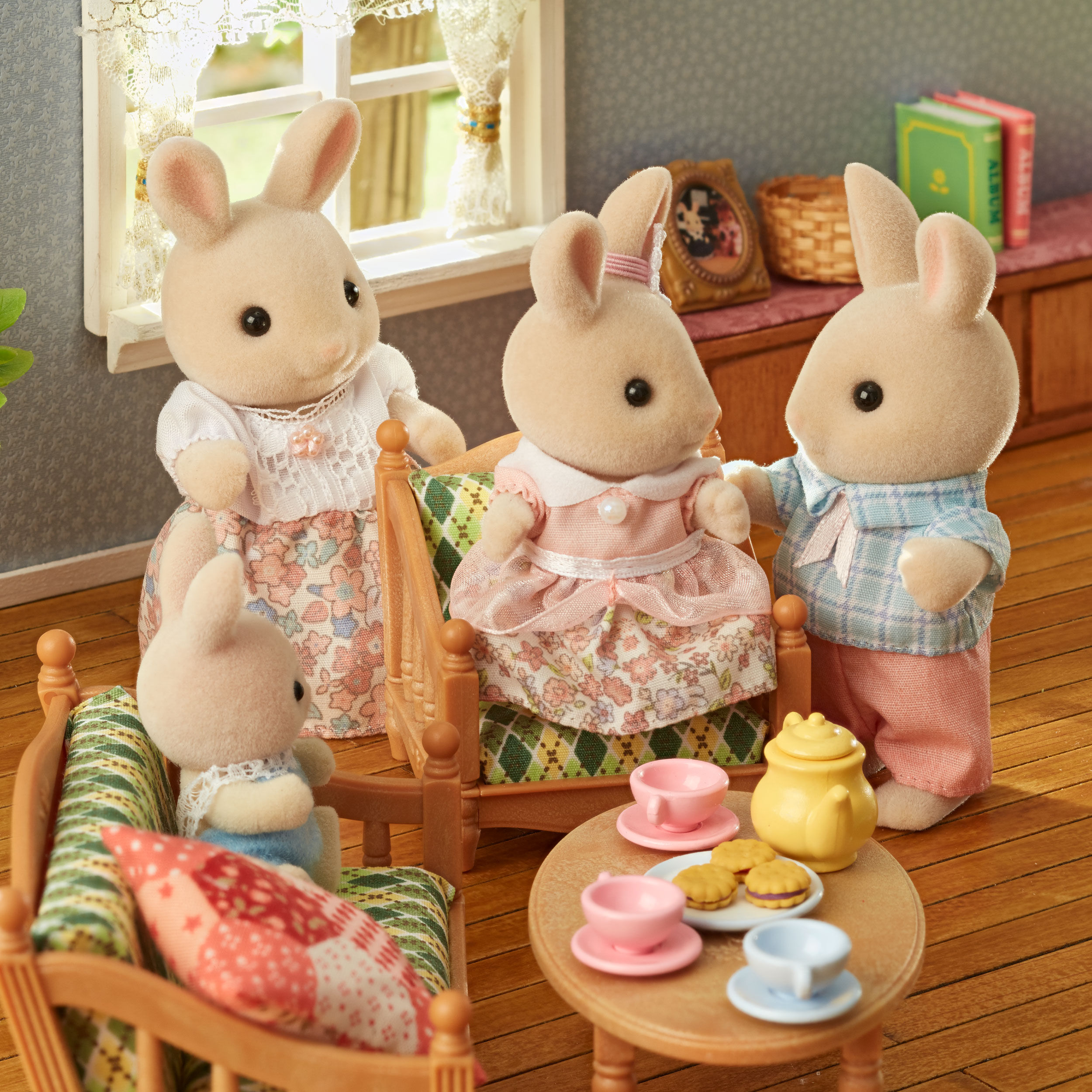 Sylvanian Families ウサギのぬいぐるみ　みるくうさぎ　L みるくウサギファミリー / ファミリーセット - シルバニア