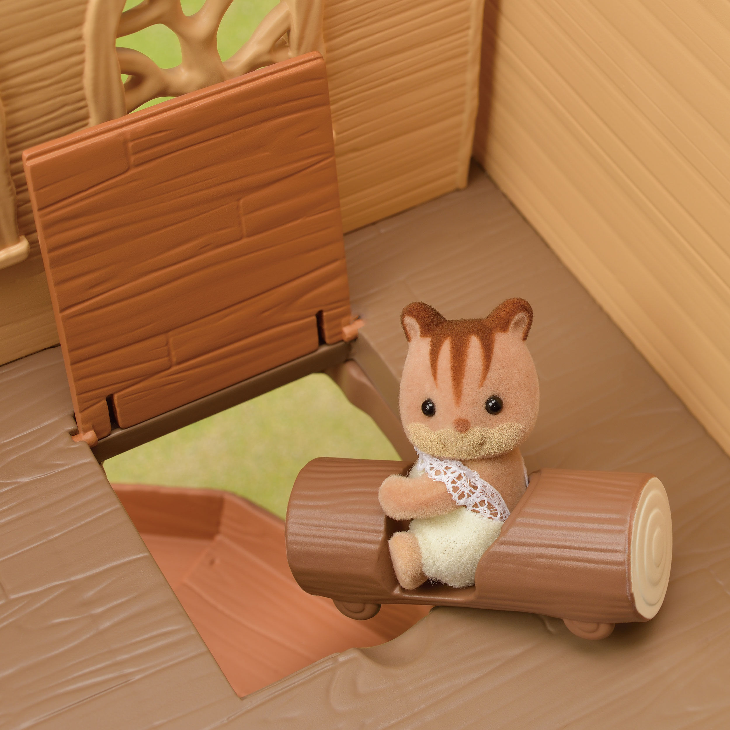 森のわくわくログハウス / ファミリートリップ - シルバニアファミリー