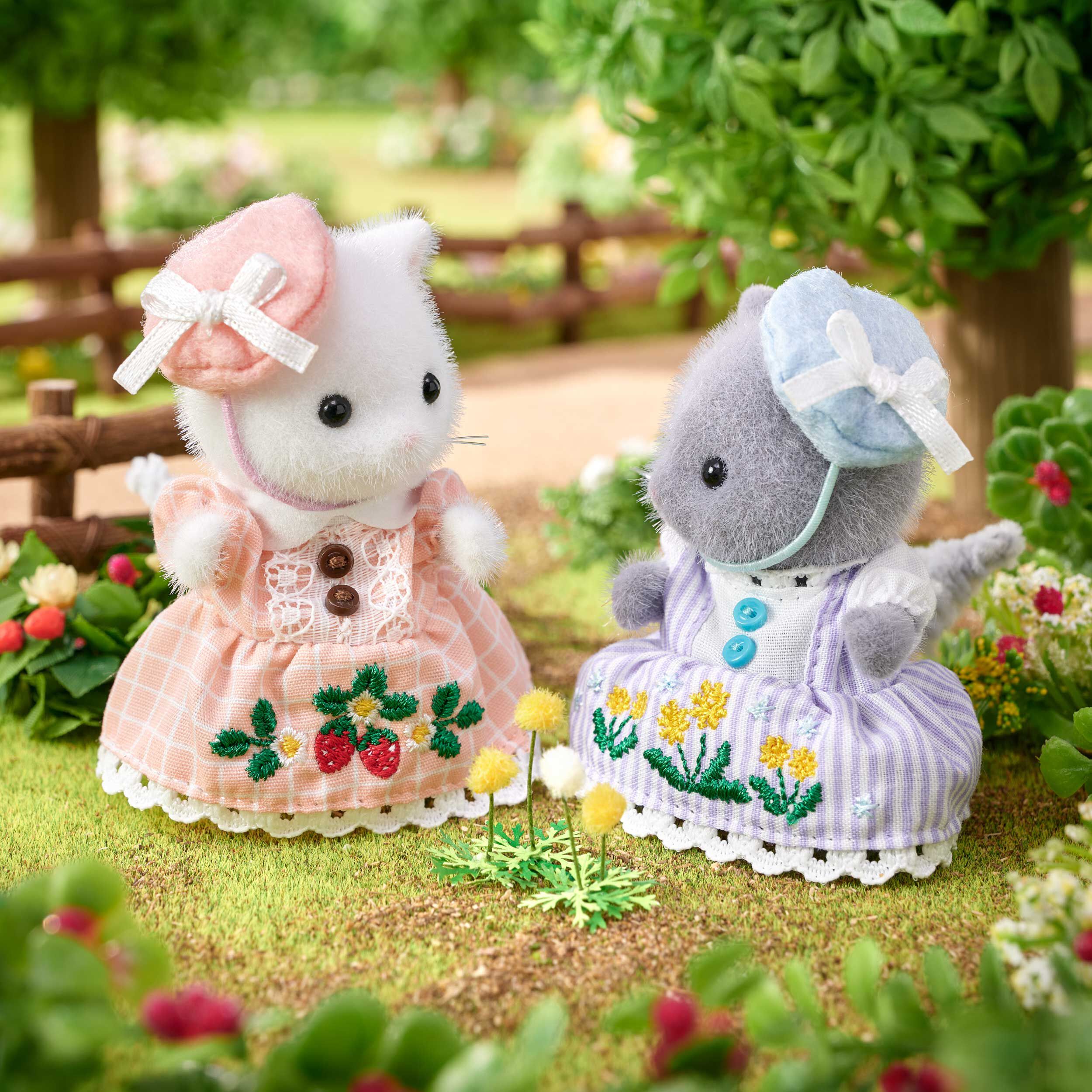 仲良しの双子仔猫 いちごちゃん アーティストベア 海外作家様 ハンドメイド 仲良しの双子仔猫 いちごちゃん アーティストベア 海外作家様