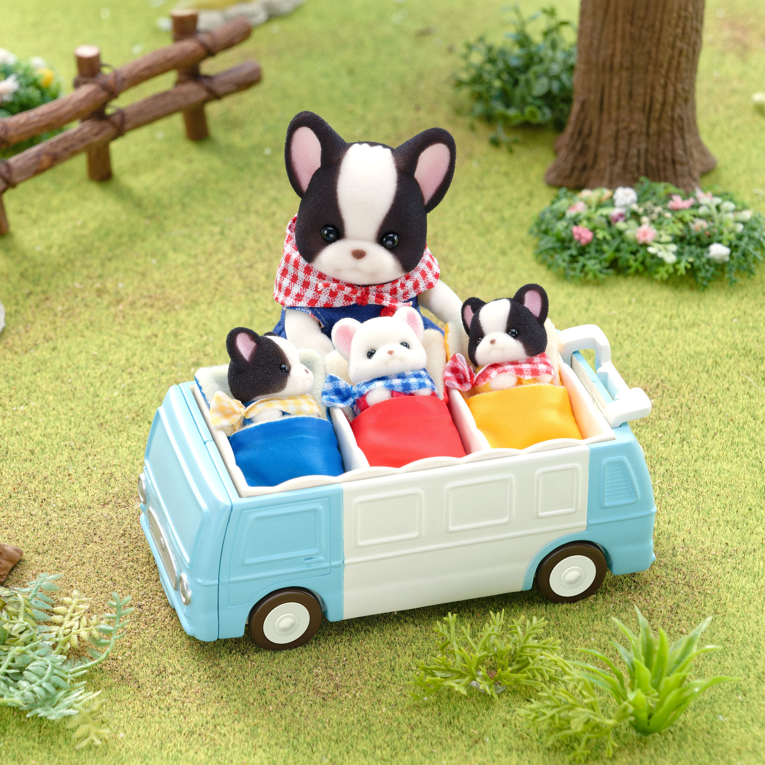 フレンチブルドッグのみつごちゃん -わくわくおでかけセット