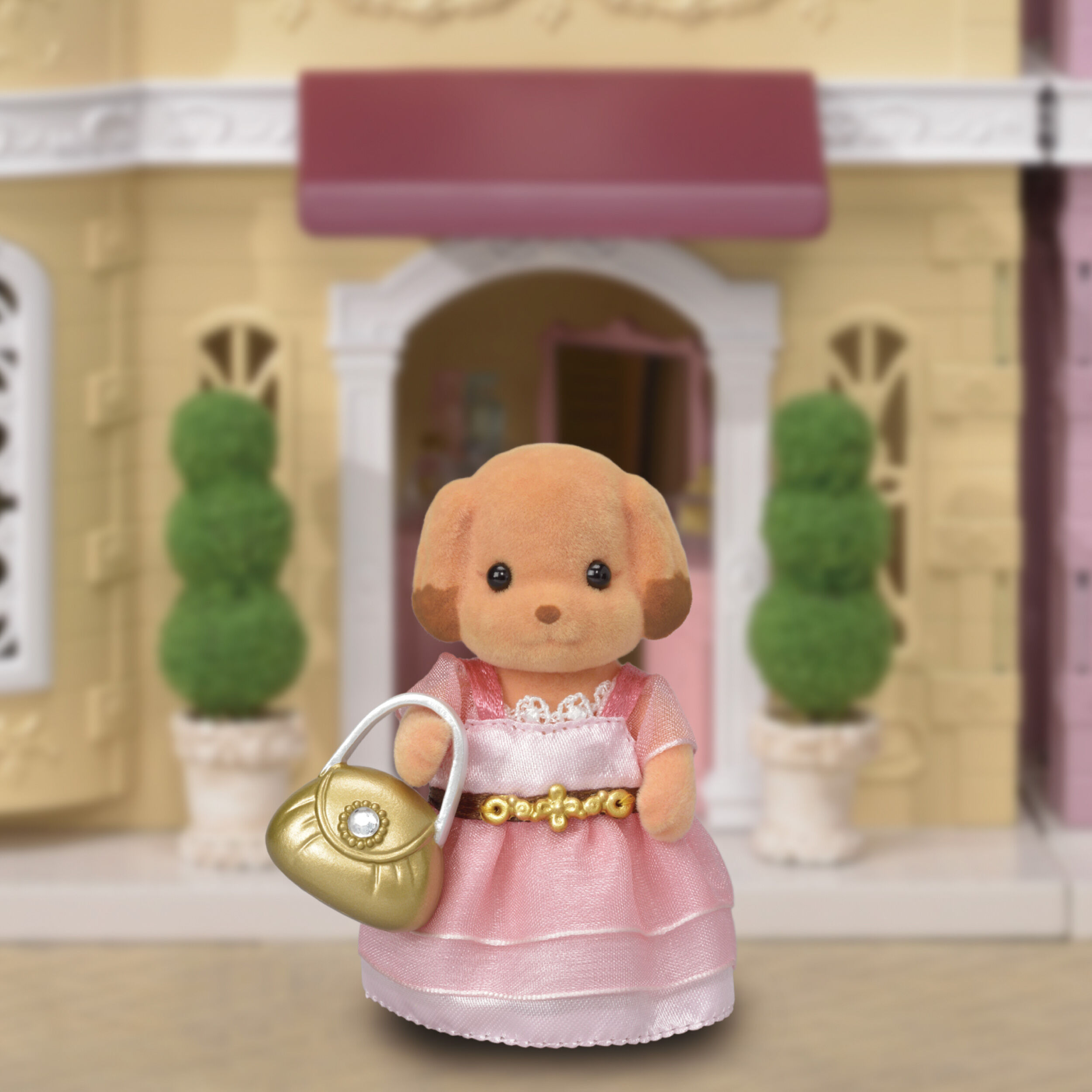 トイプードルのお姉さん / タウン - シルバニアファミリーオンライン