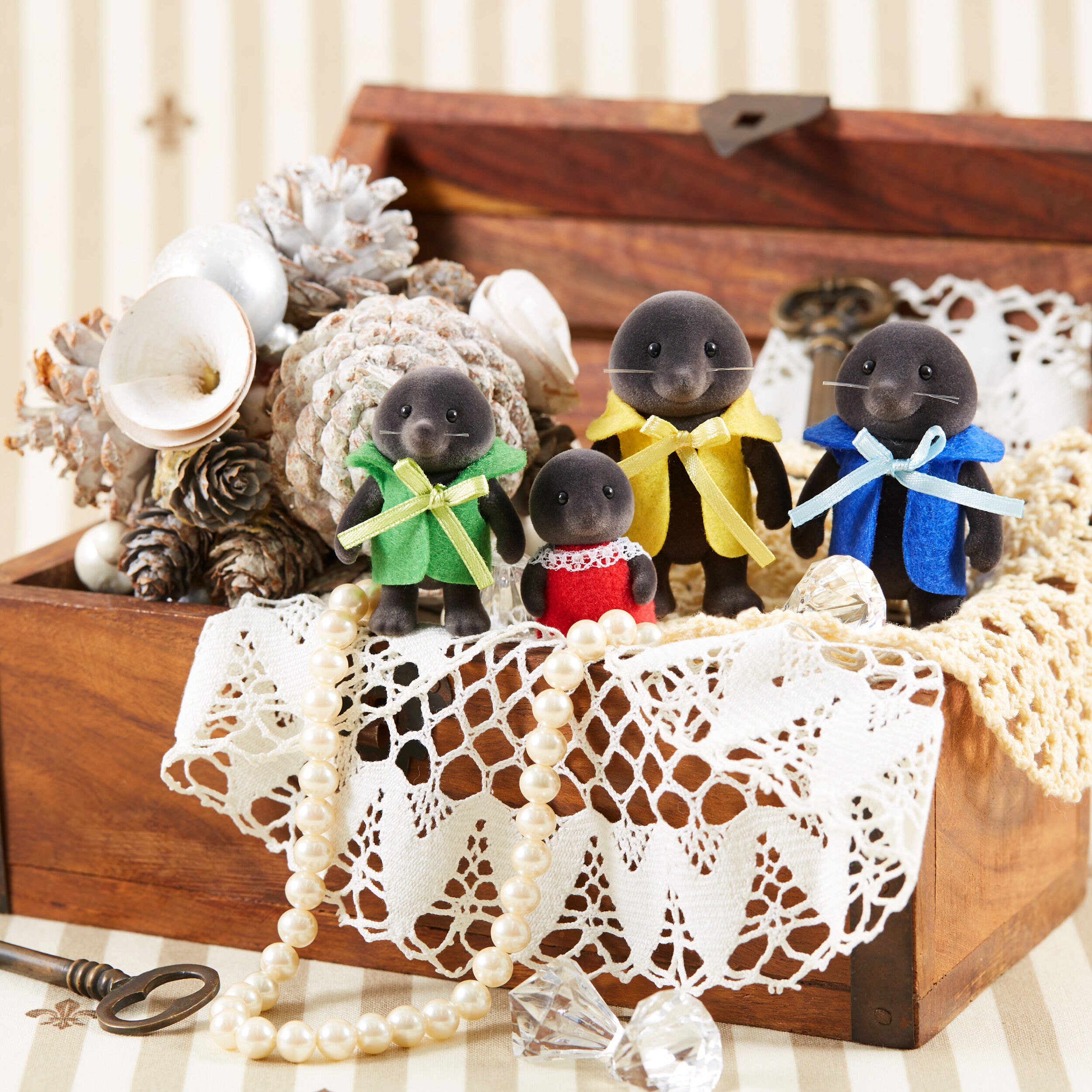 Sylvanian Families モグラの女の子&男の子セット モグラファミリーをしょうかいします！｜シルバニアファミリー