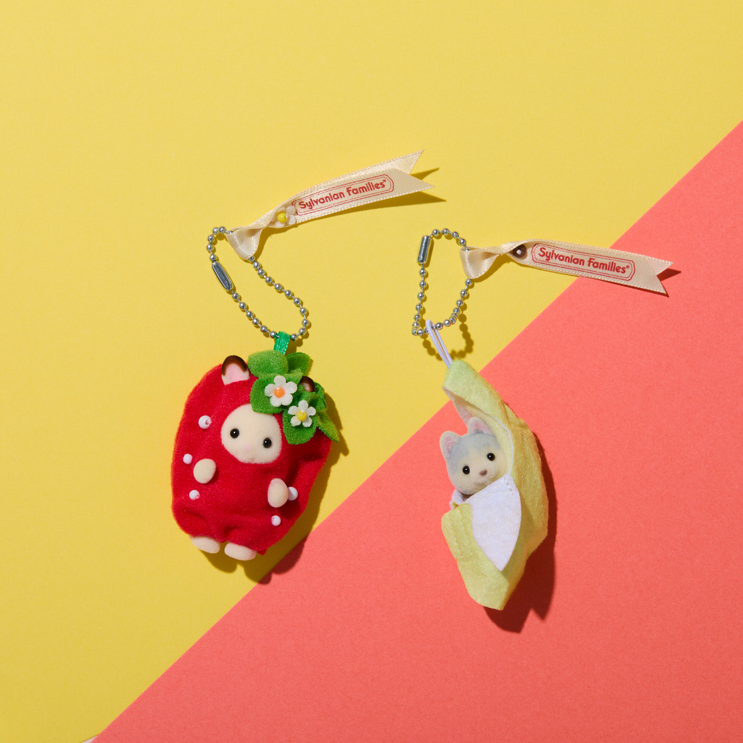 シルバニアファミリー - シルバニアファミリー キーチェーン 2個セット NEW ARRIVAL】シルバニアファミリーキーチェーン新発売