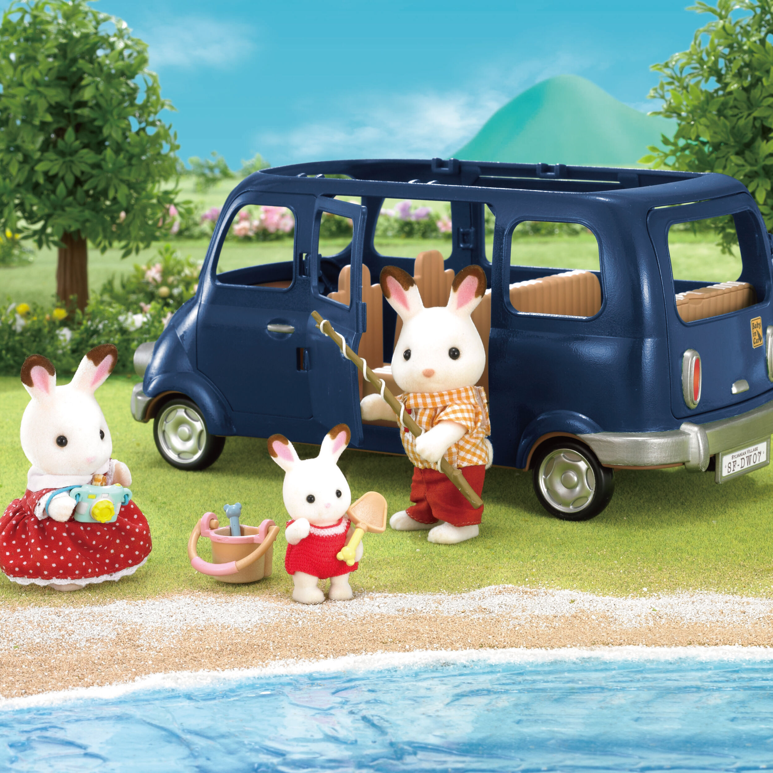 シルバニアファミリー　みんなでドライブ　ファミリーワゴン　おまけ信号機付き Sylvanian Families シルバニアファミリー みんなでドライブ