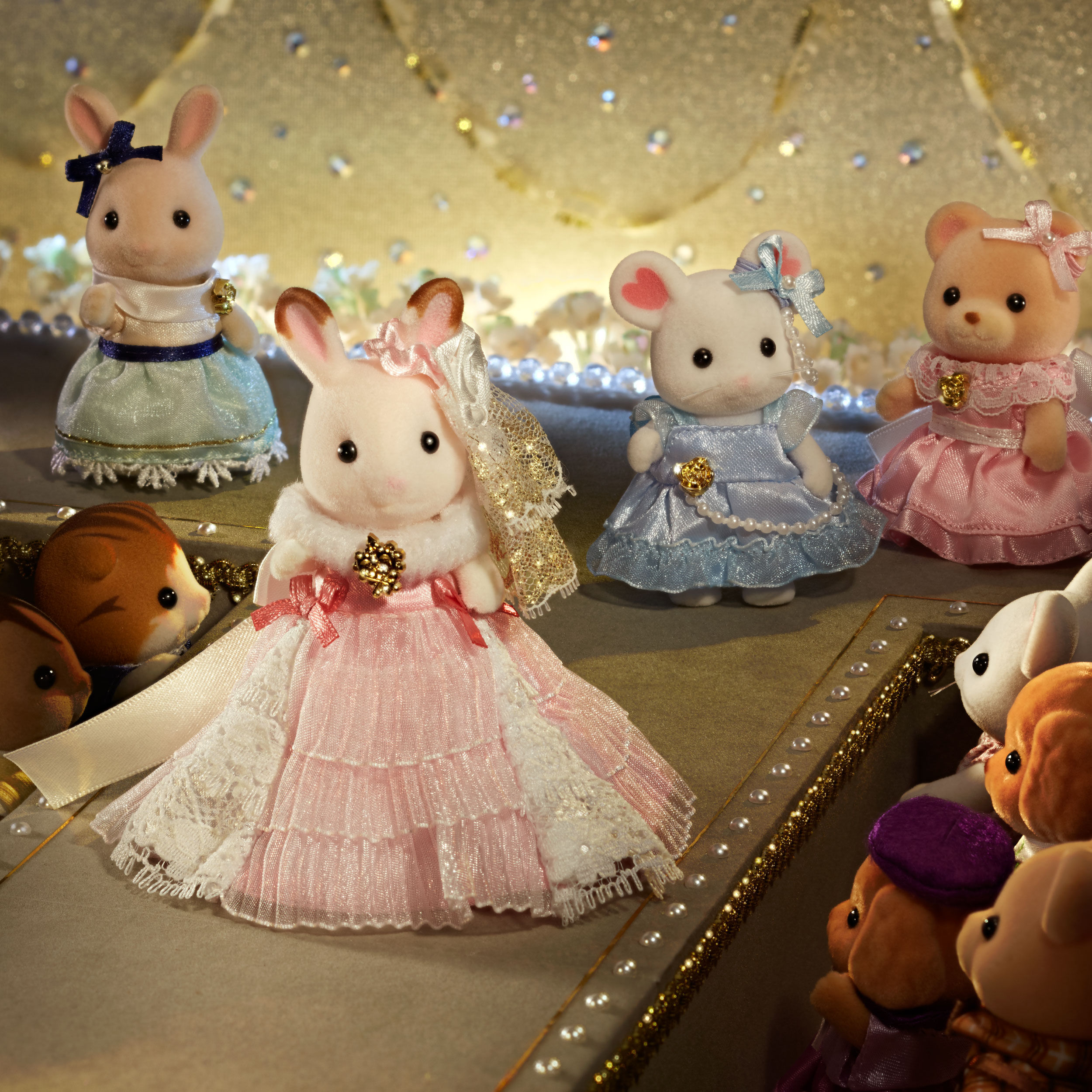 女の子ラブリードレス / 人形 - シルバニアファミリーオンラインショップ