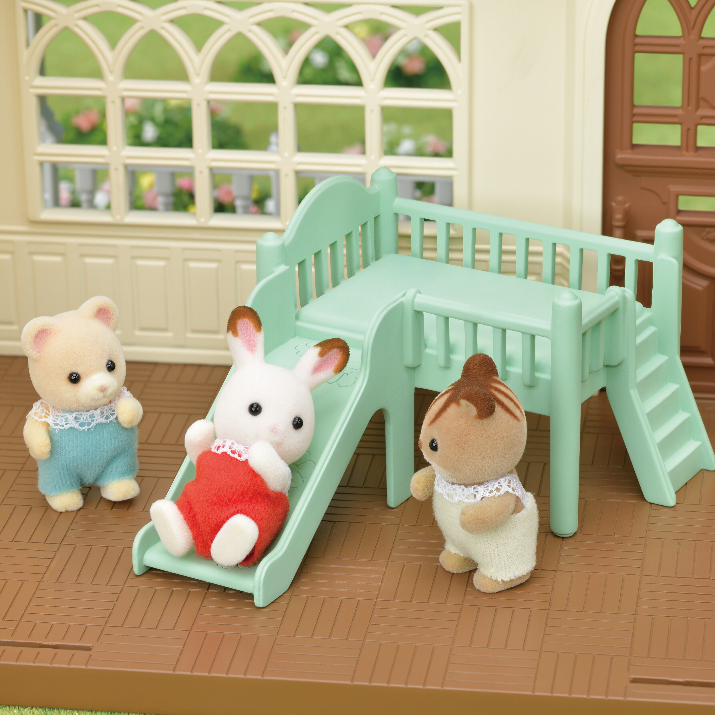 きいちご林のお家 / お家 - シルバニアファミリーオンラインショップ