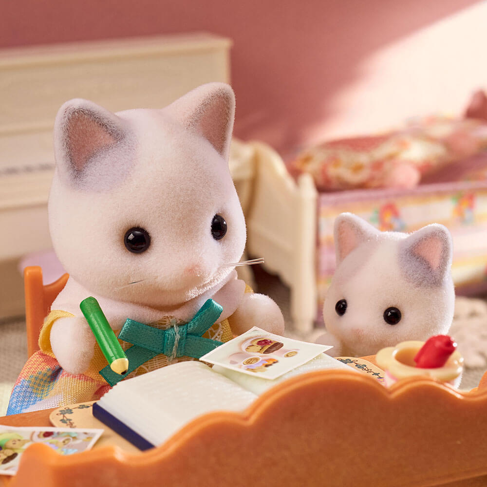 STAFF BLOG☆『やさしい色合いのまるい模様がかわいい☆ラテネコ