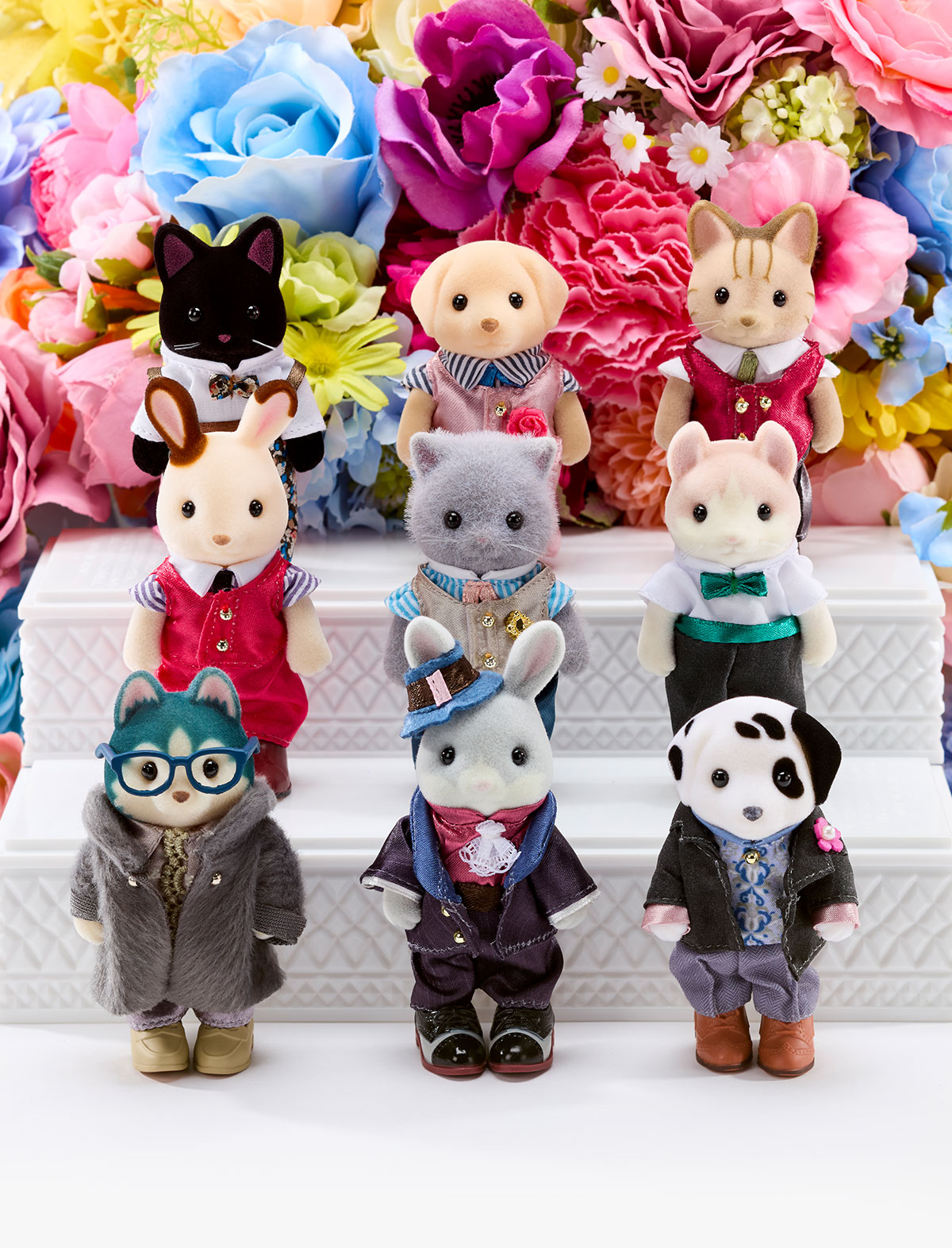 シルバニアファミリーに新しいお兄さんが続々と登場！優しいお兄さん、楽しいお兄さん、かっこいいお兄さん・・・性格、見た目、お洋服、どれをとっても個性がいっぱいの9にんのお兄さんたちをご紹介します。
あなたにぴったりのお兄さんをぜひ探してみてくださいね