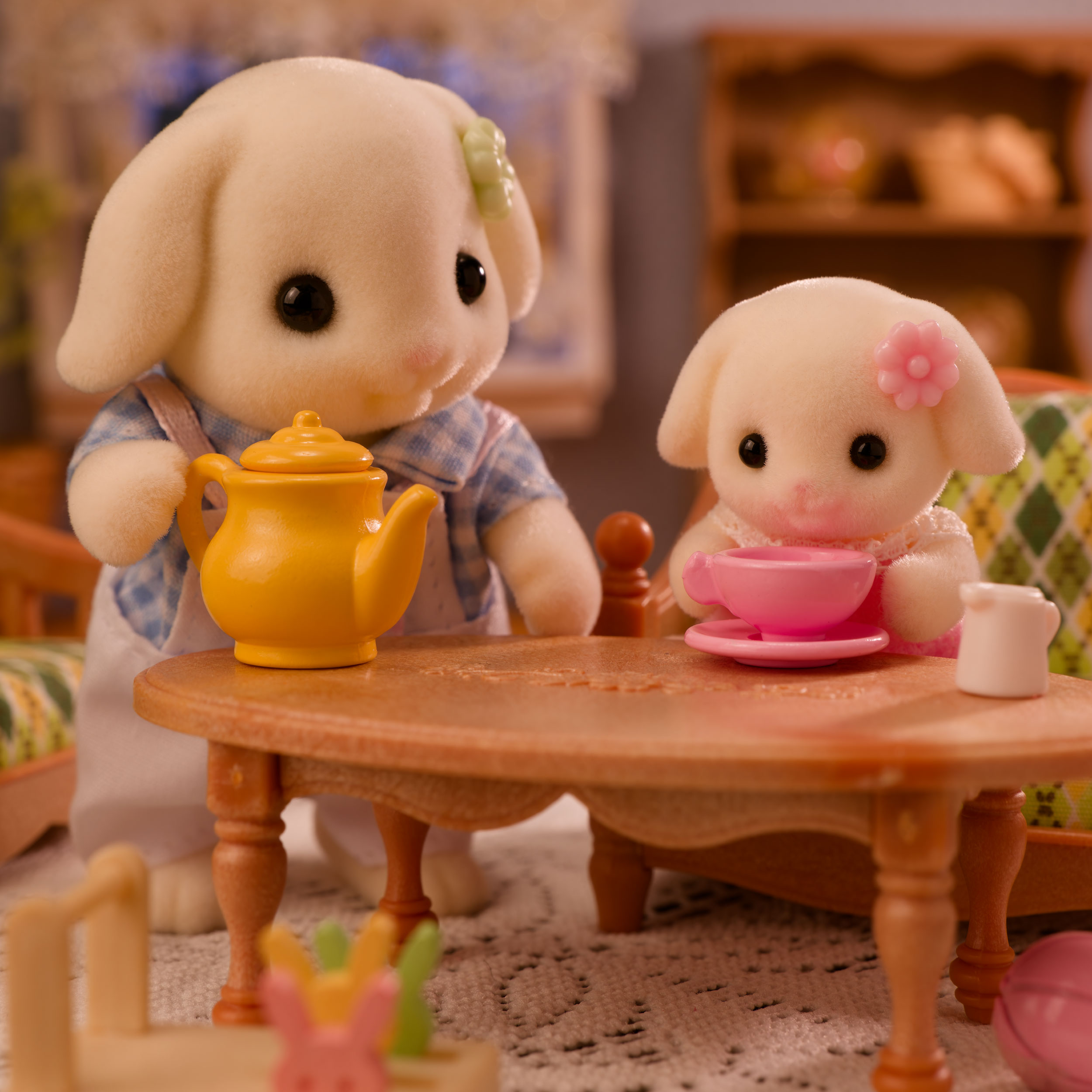 小さな可愛い子♪お花大好き♡たれ耳うさぎちゃん(濃紫) STAFF BLOG☆『たれ耳がかわいい🎶フローラウサギファミリーをご
